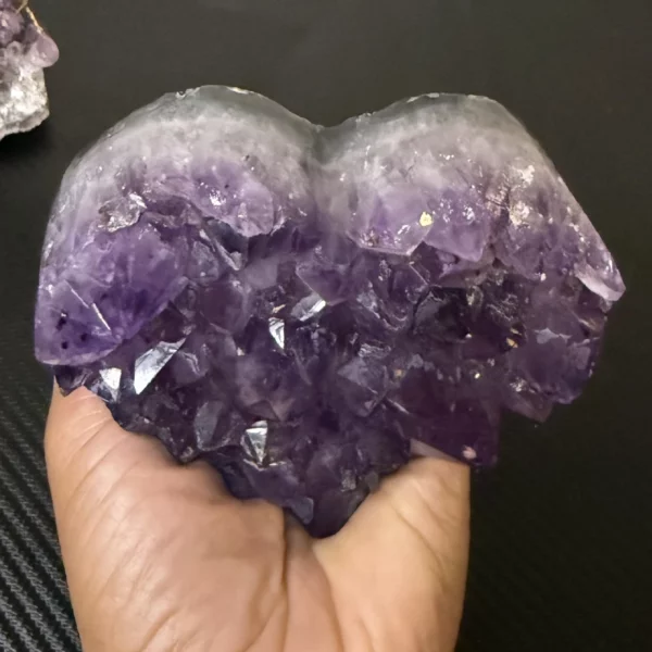 💜 Raw Brazilian Amethyst Heart – Natural Crystal for Healing, Decor, or Gifting - Image 2